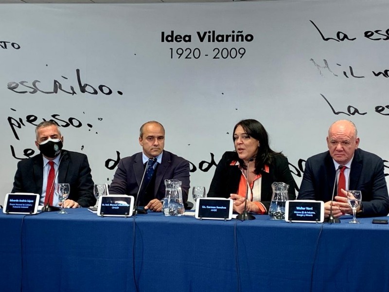 2_mesa_de_autoridades