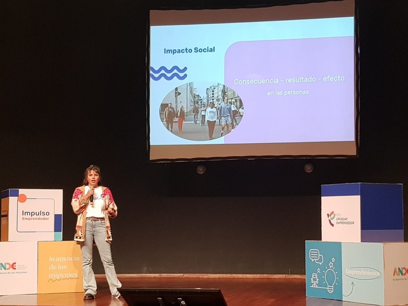 4_yamila_de_socialab