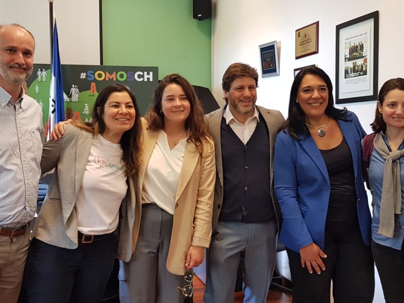 7_autoridades_con_emprendedoras_1