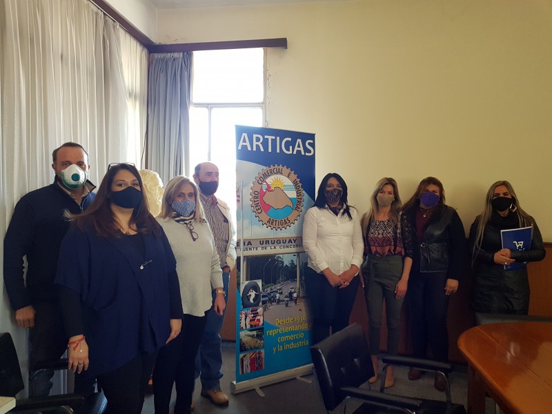 Centro_Comercial_Artigas_3