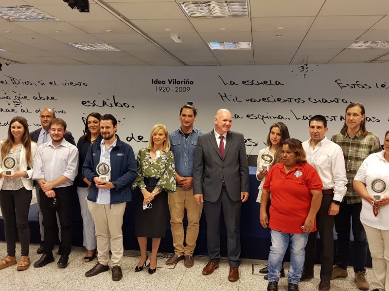 Foto_ganadores_y_autoridades